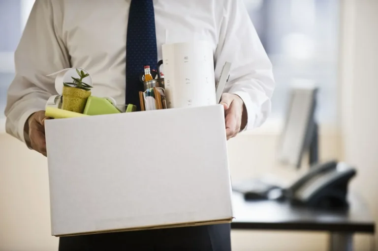 Severance Package vs. Unemployment: What’s Best for Your Financial Future?